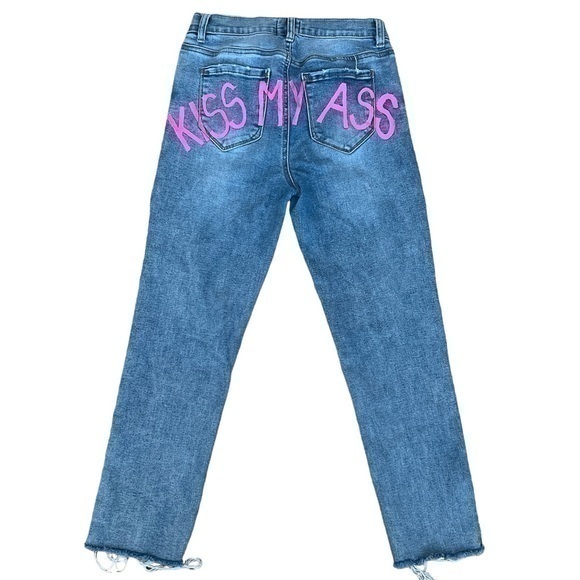Kiss My Ass Jeans - Picture 1 of 4